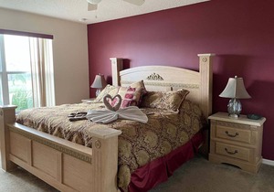 6BR Luxury house-South Facing Private Pool, on a lake, hot-tub, BBQ, near Disney