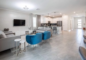 840DSD: Elegant Family Friendly 7-bed/5-bath