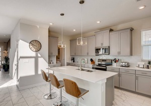 871 DS - Exquisite 5BR Retreat with Pool