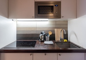 A real nest in the center of Latin Quarter : honey moon or family.
