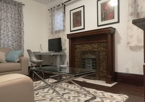 Ambassador's Inn Next Door - Luxury Suite(Suite 1) in Stratford