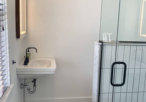 American Beech in Greenport - Deluxe King Suite 11
