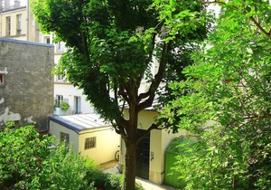 Apartment in pleasant area of PARIS