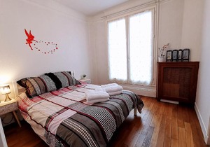 Apartment T4 near buttes-chaumont