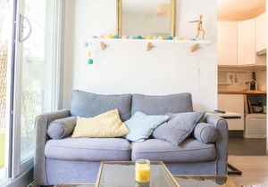 Beautiful apartment with TERRACE in BELLEVILLE