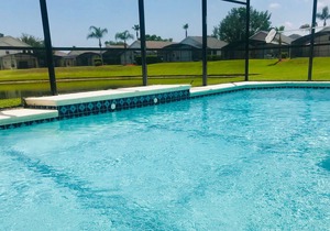 Beautiful Lake View Villa with Private Enclosed Pool / Games Rm / WiFi / HD TV’s