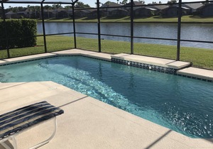 Beautiful Lake View Villa with Private Enclosed Pool / Games Rm / WiFi / HD TV’s