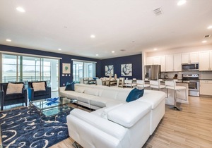 Beautiful Mansion with Private Pool, Close to Disney, Orlando Mansion 2659