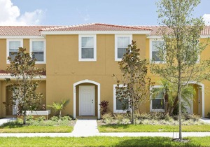 Bella Vida Townhome with private pool near Disney