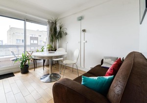 Bright apt with beautiful view in Belleville