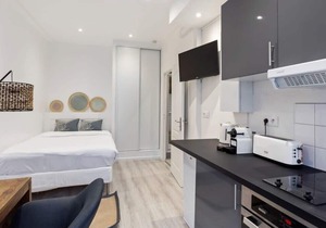 Bright & Modern Studio in Paris