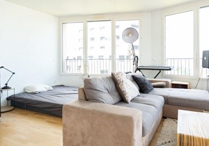 BRIGHT studio with BALCONY in the heart of PARIS