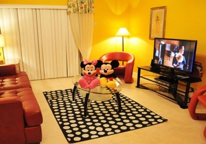Budget Getaway! Perfect location for Disney vacation