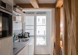 Calm and atypical studio close to Quartier Latin in Paris - Welkeys