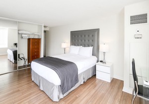 Canada Suites on Bay