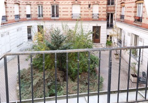 Charming and calm 2/3 bedroom apartment in the Latin Quarter