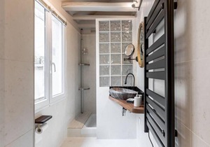 Charming and Chic Home - Notre Dame