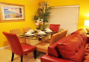 ☆★Charming Pet-Friendly Townhouse - full of amenities☆★