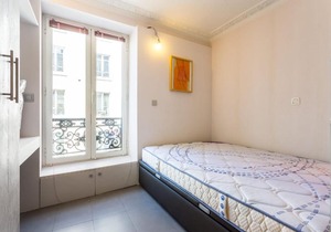 Charming studio for 2 near République