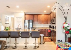 Cheerful 4-Bedroom Home, close to Disney