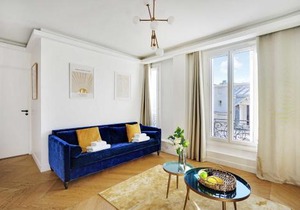 Chic and Cozy Apartment in the Heart of Paris