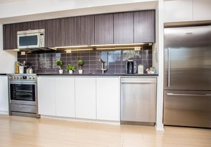 Chic Corner 2 Bedrm CN Tower Suite/Terrace