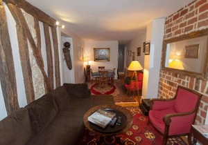 Classic Parisian Nest