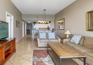 Comfortable unit, Breathtaking views, Quick walk to dining