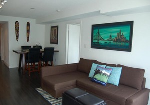 Cozy Apartment + Balcony Next to CN Tower/Rogers/MTCC (Fit 6)
