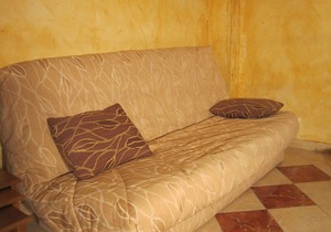 Cozy Cottage in Vaires-sur-Marne with Garden