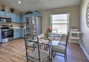 Davenport Family Getaway w/ Pool - 10 Mi to Disney