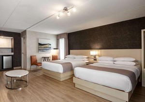 Days Inn by Wyndham Toronto West Mississauga