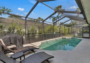Disney Area 4 Bedroom House with Private Pool