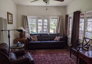 El Rancho Robles in Oracle