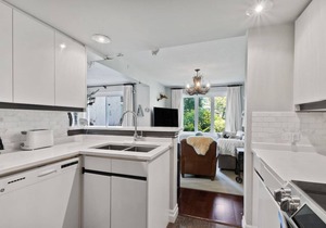 Elegant Sierra Lane Retreat (88780)