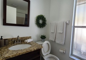 Entire house with heated pool, fenced yard, 4 miles to all attractions.