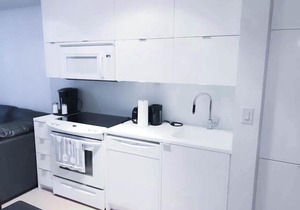 Executive condo w/ beautiful & lovely terrace