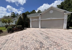 Executive home in Gated golf community near Disney