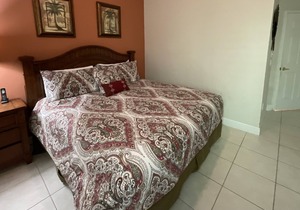 Executive Home in Gated Golf Community Near Disney