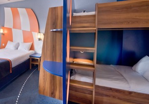 Explorers Hotel