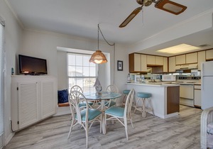 FALL RATES MAKE US AN OFFER! 1BR/1BA Condo Across from The Beach!