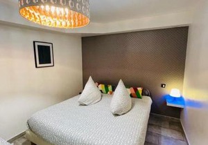 Flat on 2 floors near stade de france