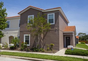 Four Bedroom w/ Screened Pool Close to Disney 4563