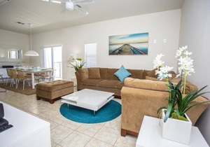 Four Bedroom w/ Screened Pool Close to Disney 4563
