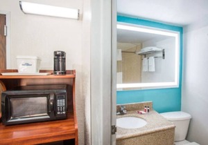 Fun and Relaxation in Winter Haven! 2 Queen Beds,