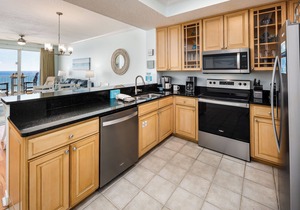 GD 504 Emerald Sea Oasis: Wake Up to Breathtaking Ocean Views