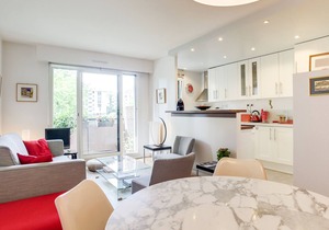 GuestReady - Bright and Modern Apts near Belleville Park