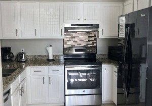 Gulf Winds East Townhouse. 2 minute walk to private beach