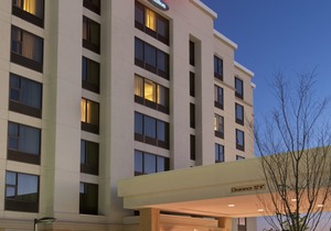 Hampton Inn by Hilton Toronto Airport Corporate Centre