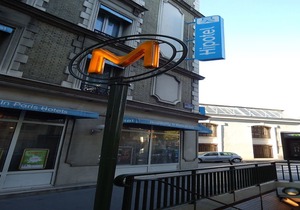 Hipotel Paris Belgrand Mairie du 20ème